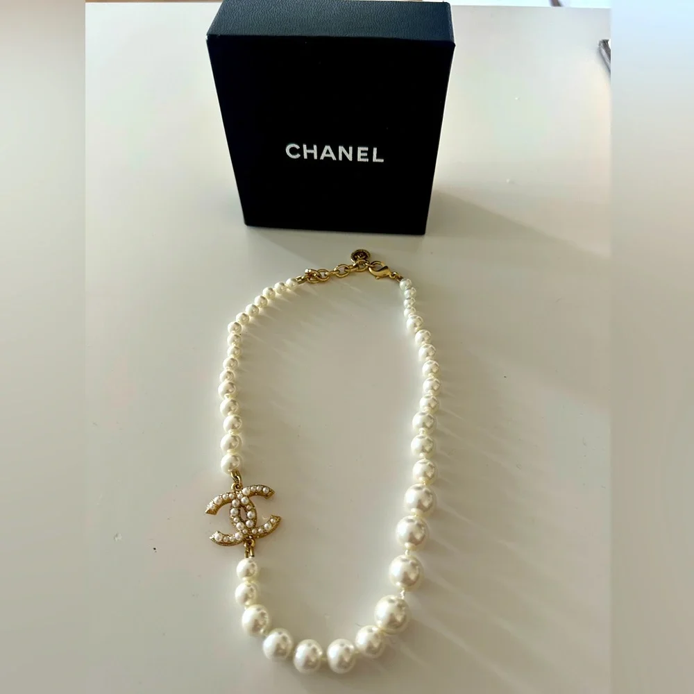 CHANEL White Pearl CC Necklace 18” - Picture 2 of 5